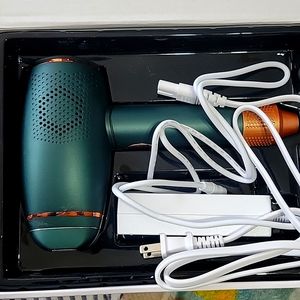 Laser hair removal device